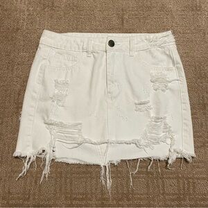 {LITZ} White Distressed Frayed Hem Denim Mini Skirt ~ Size Small